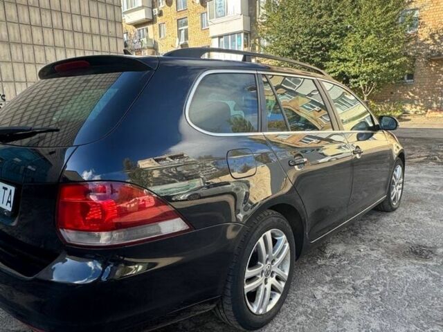 Черный Фольксваген Гольф, объемом двигателя 1.6 л и пробегом 240 тыс. км за 8300 $, фото 1 на Automoto.ua