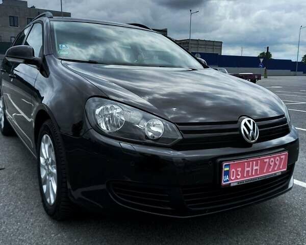 Черный Фольксваген Гольф, объемом двигателя 1.6 л и пробегом 273 тыс. км за 9200 $, фото 1 на Automoto.ua