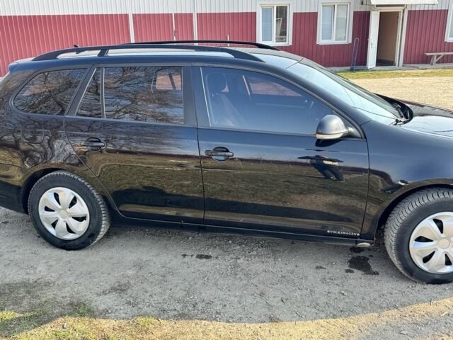 Черный Фольксваген Гольф, объемом двигателя 0 л и пробегом 300 тыс. км за 7000 $, фото 1 на Automoto.ua