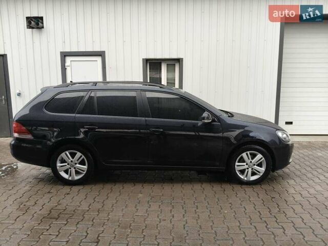 Черный Фольксваген Гольф, объемом двигателя 1.6 л и пробегом 276 тыс. км за 8200 $, фото 1 на Automoto.ua
