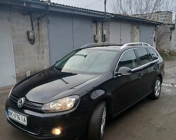 Черный Фольксваген Гольф, объемом двигателя 1.6 л и пробегом 261 тыс. км за 8999 $, фото 1 на Automoto.ua