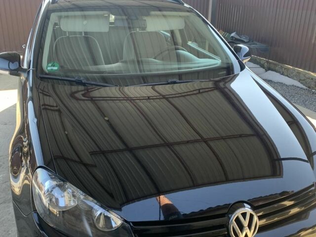 Черный Фольксваген Гольф, объемом двигателя 0 л и пробегом 221 тыс. км за 7500 $, фото 1 на Automoto.ua