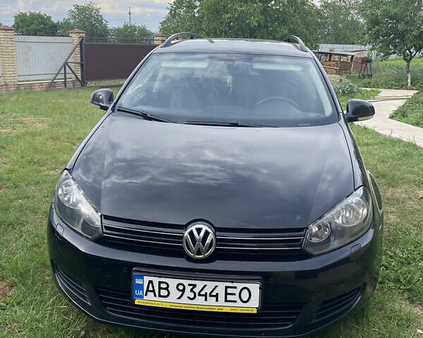 Черный Фольксваген Гольф, объемом двигателя 1.6 л и пробегом 205 тыс. км за 7900 $, фото 1 на Automoto.ua