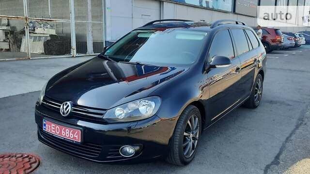 Черный Фольксваген Гольф, объемом двигателя 1.6 л и пробегом 237 тыс. км за 8900 $, фото 1 на Automoto.ua
