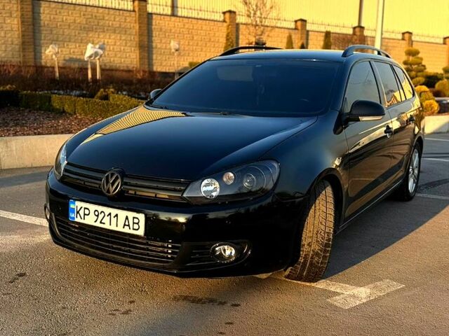 Черный Фольксваген Гольф, объемом двигателя 1.6 л и пробегом 32000 тыс. км за 10200 $, фото 1 на Automoto.ua