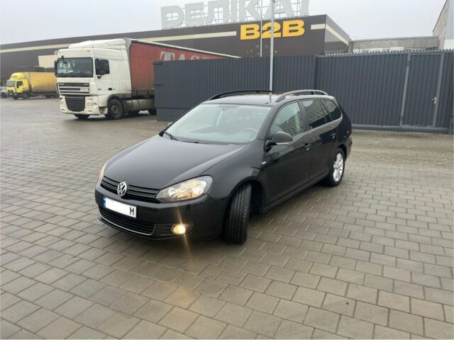 Черный Фольксваген Гольф, объемом двигателя 1.6 л и пробегом 257 тыс. км за 7950 $, фото 1 на Automoto.ua