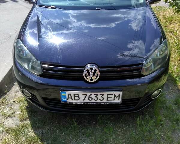 Черный Фольксваген Гольф, объемом двигателя 1.6 л и пробегом 300 тыс. км за 8700 $, фото 1 на Automoto.ua