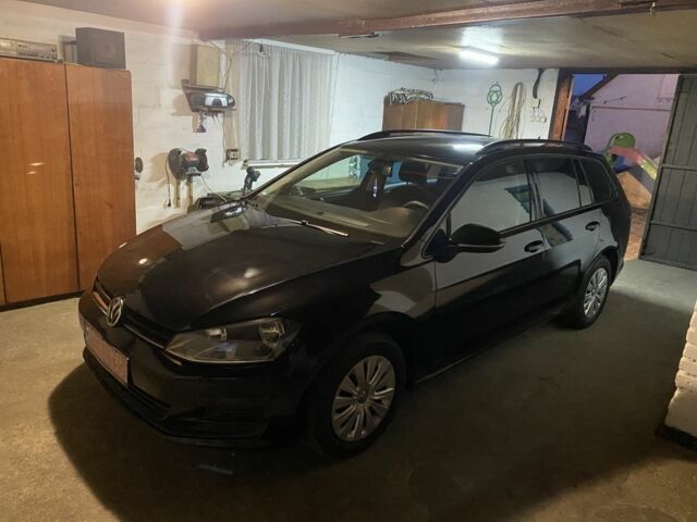 Черный Фольксваген Гольф, объемом двигателя 1.6 л и пробегом 270 тыс. км за 9300 $, фото 1 на Automoto.ua