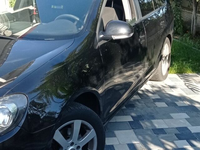 Черный Фольксваген Гольф, объемом двигателя 1.6 л и пробегом 262 тыс. км за 8500 $, фото 1 на Automoto.ua