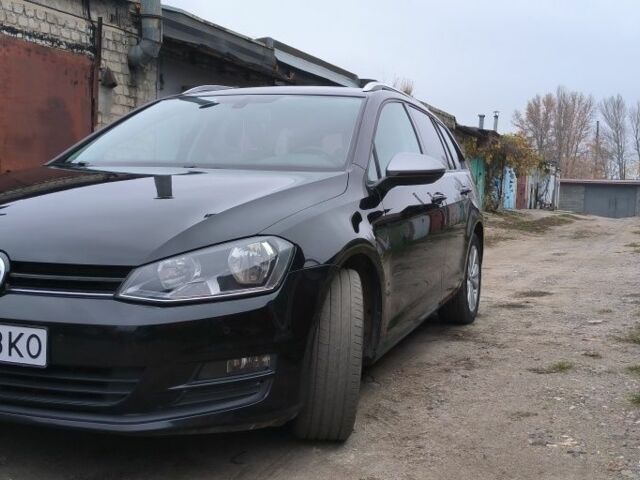 Черный Фольксваген Гольф, объемом двигателя 1.2 л и пробегом 273 тыс. км за 9300 $, фото 1 на Automoto.ua