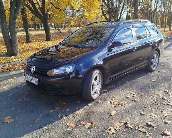 Черный Фольксваген Гольф, объемом двигателя 1.6 л и пробегом 246 тыс. км за 8200 $, фото 1 на Automoto.ua