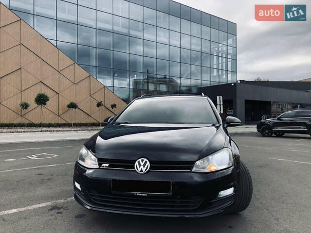 Черный Фольксваген Гольф, объемом двигателя 1.6 л и пробегом 330 тыс. км за 11000 $, фото 1 на Automoto.ua