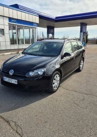 Черный Фольксваген Гольф, объемом двигателя 1.6 л и пробегом 232 тыс. км за 8400 $, фото 1 на Automoto.ua