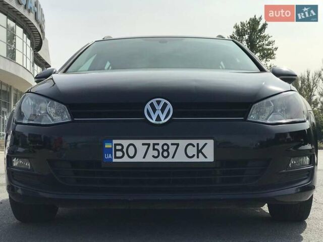 Черный Фольксваген Гольф, объемом двигателя 1.6 л и пробегом 241 тыс. км за 8999 $, фото 1 на Automoto.ua