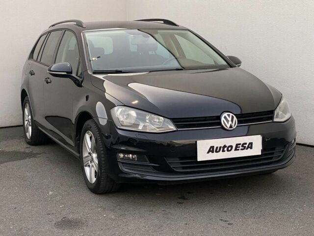 Черный Фольксваген Гольф, объемом двигателя 1.2 л и пробегом 210 тыс. км за 7500 $, фото 1 на Automoto.ua