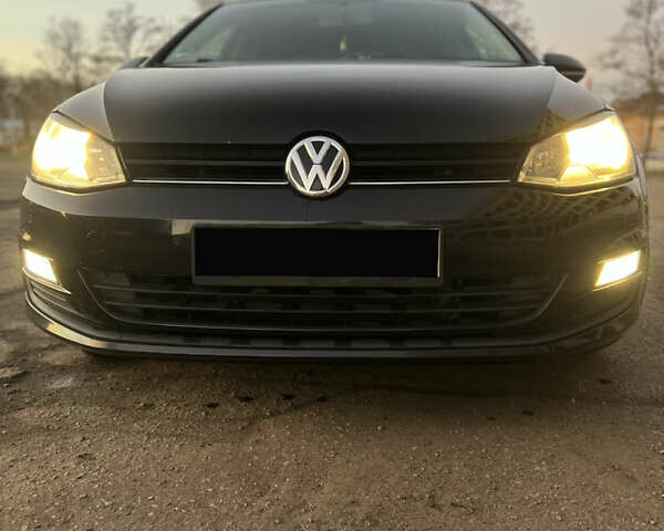 Черный Фольксваген Гольф, объемом двигателя 1.6 л и пробегом 209 тыс. км за 9600 $, фото 1 на Automoto.ua