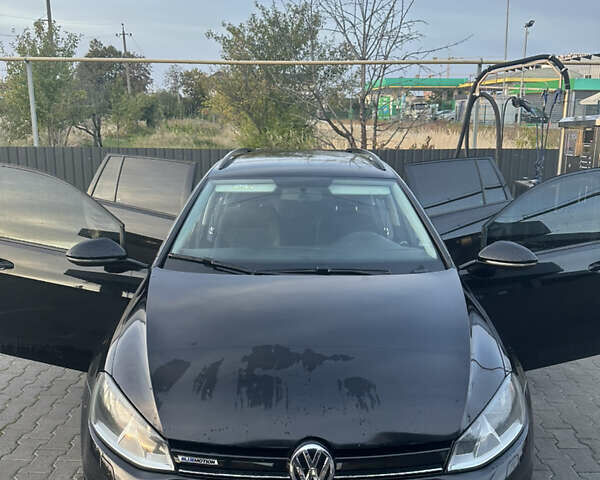 Черный Фольксваген Гольф, объемом двигателя 1.4 л и пробегом 338 тыс. км за 8300 $, фото 1 на Automoto.ua