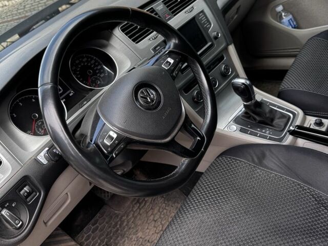 Черный Фольксваген Гольф, объемом двигателя 2 л и пробегом 120 тыс. км за 15200 $, фото 1 на Automoto.ua