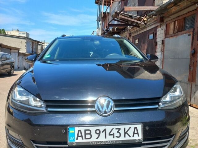 Черный Фольксваген Гольф, объемом двигателя 1.6 л и пробегом 245 тыс. км за 11500 $, фото 1 на Automoto.ua