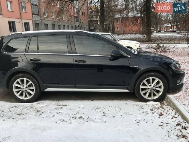 Черный Фольксваген Гольф, объемом двигателя 1.8 л и пробегом 207 тыс. км за 13500 $, фото 1 на Automoto.ua