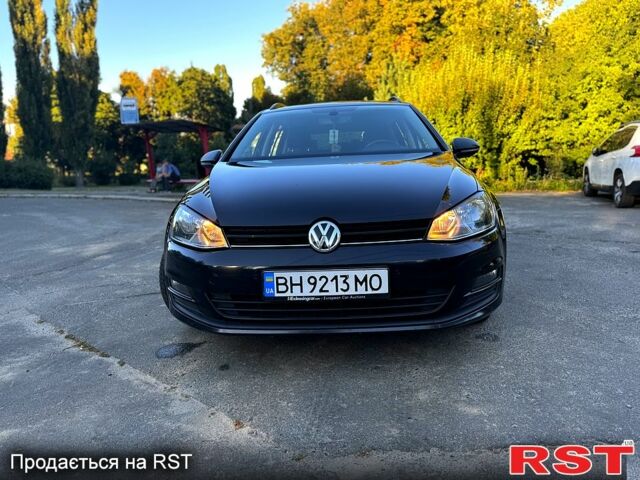 Черный Фольксваген Гольф, объемом двигателя 1.6 л и пробегом 245 тыс. км за 11999 $, фото 1 на Automoto.ua