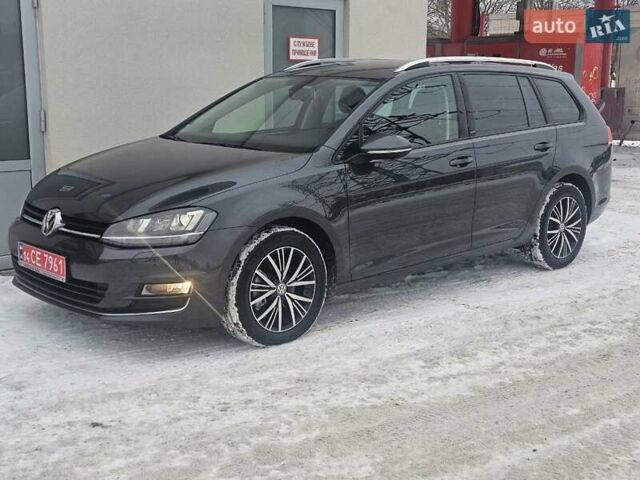 Черный Фольксваген Гольф, объемом двигателя 1.6 л и пробегом 197 тыс. км за 14000 $, фото 1 на Automoto.ua