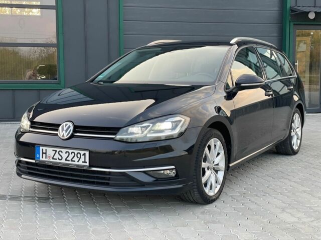 Черный Фольксваген Гольф, объемом двигателя 2 л и пробегом 263 тыс. км за 15300 $, фото 1 на Automoto.ua