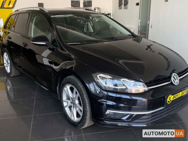 Черный Фольксваген Гольф, объемом двигателя 1.6 л и пробегом 229 тыс. км за 15000 $, фото 1 на Automoto.ua