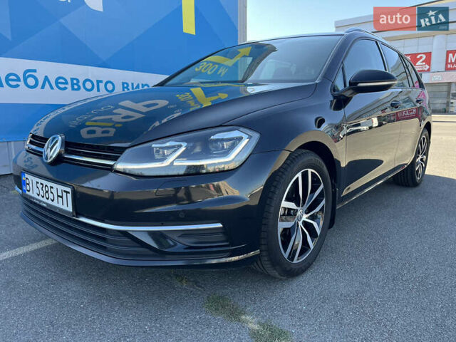 Черный Фольксваген Гольф, объемом двигателя 1.6 л и пробегом 224 тыс. км за 13000 $, фото 1 на Automoto.ua
