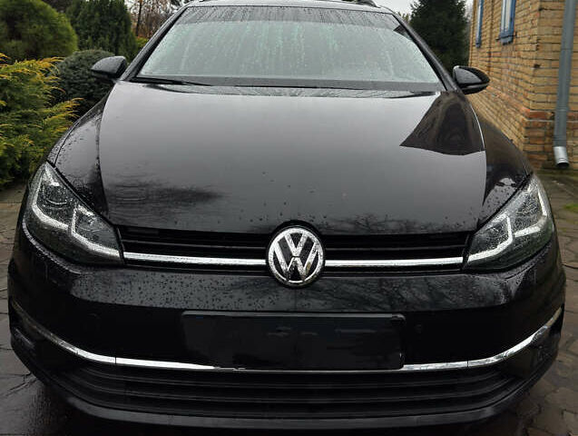 Черный Фольксваген Гольф, объемом двигателя 1.97 л и пробегом 288 тыс. км за 15800 $, фото 1 на Automoto.ua