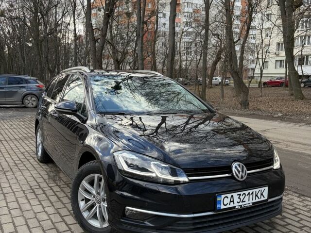 Черный Фольксваген Гольф, объемом двигателя 2 л и пробегом 118 тыс. км за 17100 $, фото 1 на Automoto.ua
