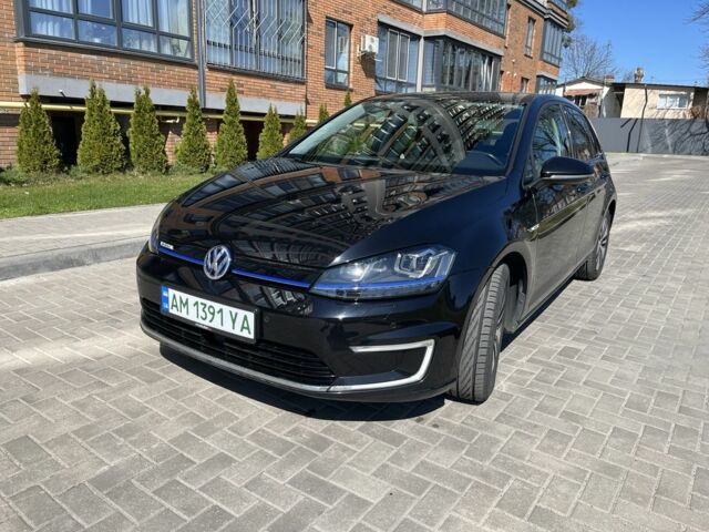 Черный Фольксваген Гольф, объемом двигателя 0 л и пробегом 87 тыс. км за 14700 $, фото 1 на Automoto.ua