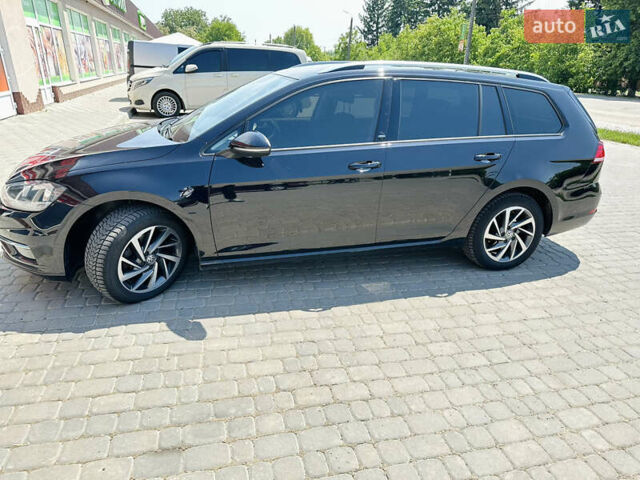 Черный Фольксваген Гольф, объемом двигателя 1.6 л и пробегом 237 тыс. км за 12500 $, фото 1 на Automoto.ua