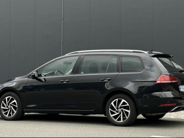 Черный Фольксваген Гольф, объемом двигателя 2 л и пробегом 252 тыс. км за 14200 $, фото 1 на Automoto.ua