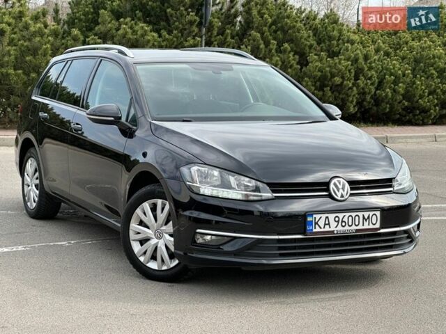 Черный Фольксваген Гольф, объемом двигателя 1.6 л и пробегом 286 тыс. км за 13500 $, фото 1 на Automoto.ua