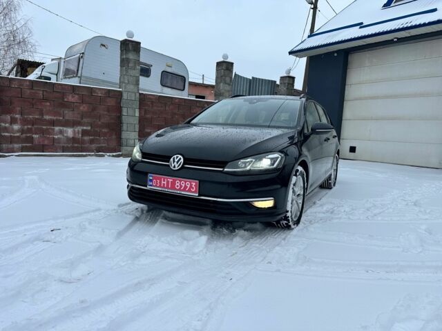 Черный Фольксваген Гольф, объемом двигателя 2 л и пробегом 282 тыс. км за 15900 $, фото 1 на Automoto.ua