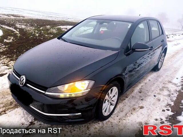 Черный Фольксваген Гольф, объемом двигателя 1.6 л и пробегом 93 тыс. км за 9400 $, фото 1 на Automoto.ua