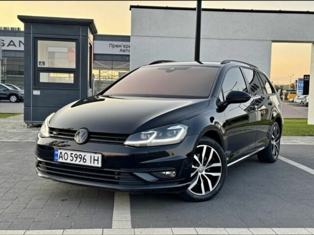 Чорний Фольксваген Гольф, об'ємом двигуна 2 л та пробігом 290 тис. км за 17500 $, фото 1 на Automoto.ua