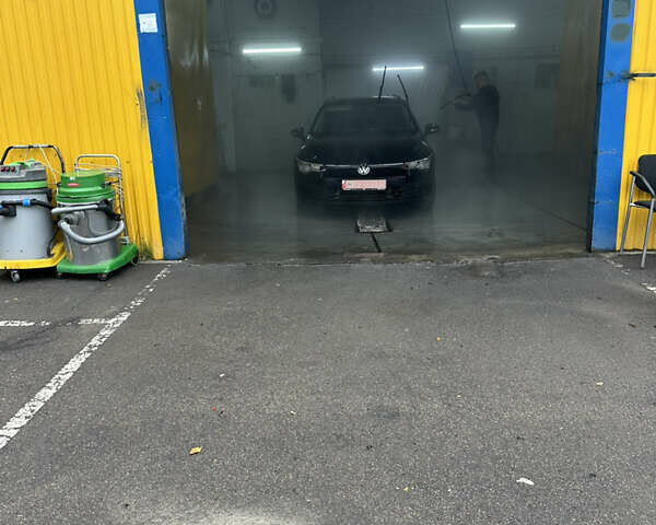 Черный Фольксваген Гольф, объемом двигателя 2 л и пробегом 93 тыс. км за 21000 $, фото 1 на Automoto.ua