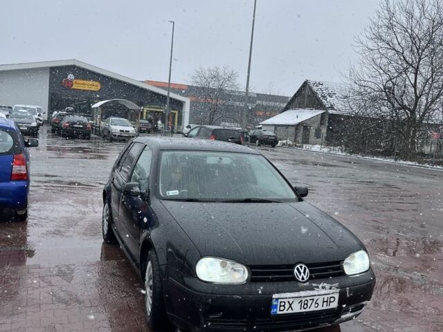 Черный Фольксваген Гольф, объемом двигателя 1.6 л и пробегом 260 тыс. км за 4200 $, фото 1 на Automoto.ua