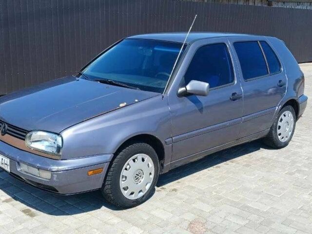 Фиолетовый Фольксваген Гольф, объемом двигателя 1.8 л и пробегом 269 тыс. км за 1700 $, фото 1 на Automoto.ua