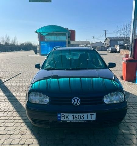 Фиолетовый Фольксваген Гольф, объемом двигателя 1.9 л и пробегом 300 тыс. км за 3900 $, фото 1 на Automoto.ua