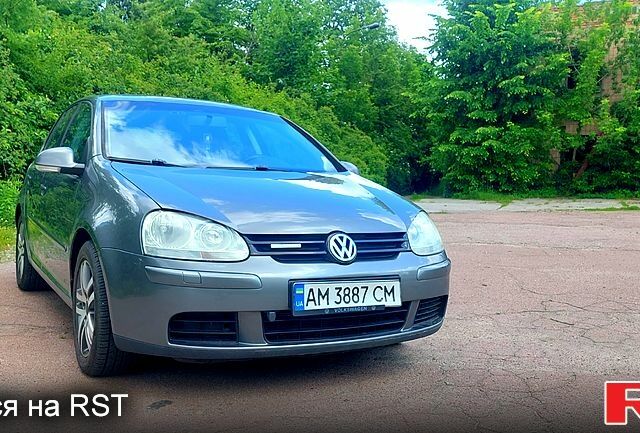 Коричневый Фольксваген Гольф, объемом двигателя 1.4 л и пробегом 30200 тыс. км за 4800 $, фото 1 на Automoto.ua