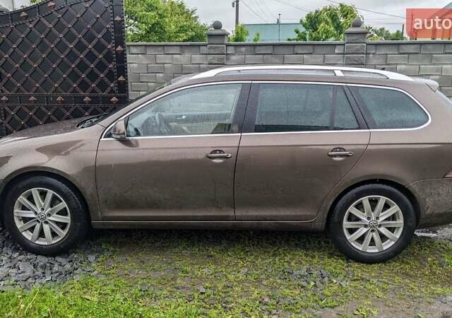 Коричневий Фольксваген Гольф, об'ємом двигуна 1.39 л та пробігом 209 тис. км за 8200 $, фото 1 на Automoto.ua