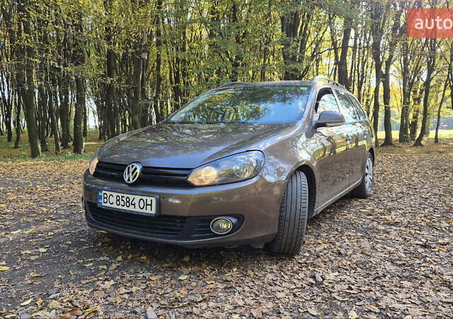 Коричневый Фольксваген Гольф, объемом двигателя 1.6 л и пробегом 323 тыс. км за 8400 $, фото 1 на Automoto.ua