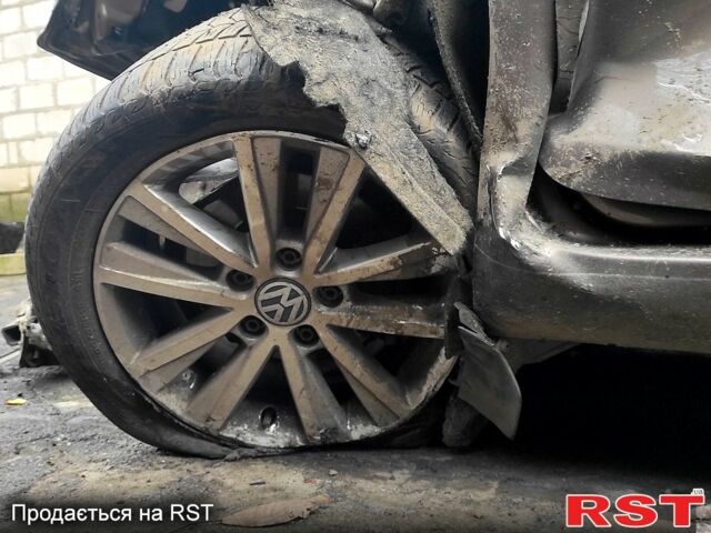 Коричневый Фольксваген Гольф, объемом двигателя 1.6 л и пробегом 306 тыс. км за 3000 $, фото 1 на Automoto.ua