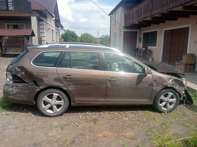 Коричневий Фольксваген Гольф, об'ємом двигуна 0 л та пробігом 330 тис. км за 1342 $, фото 1 на Automoto.ua