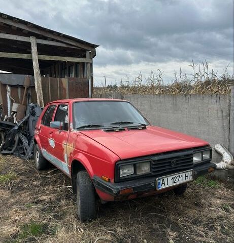 Червоний Фольксваген Гольф, об'ємом двигуна 1.6 л та пробігом 200 тис. км за 296 $, фото 1 на Automoto.ua