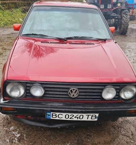 Красный Фольксваген Гольф, объемом двигателя 1.6 л и пробегом 300 тыс. км за 1400 $, фото 1 на Automoto.ua