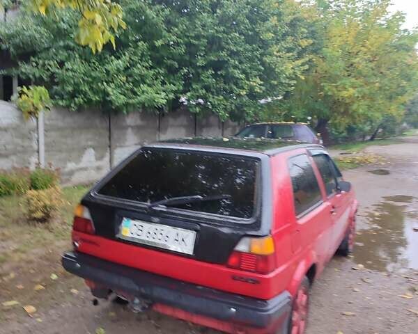 Красный Фольксваген Гольф, объемом двигателя 1.27 л и пробегом 300 тыс. км за 1600 $, фото 1 на Automoto.ua